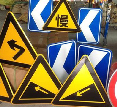 桐柏标识标牌中颜色的确定是很重要的。